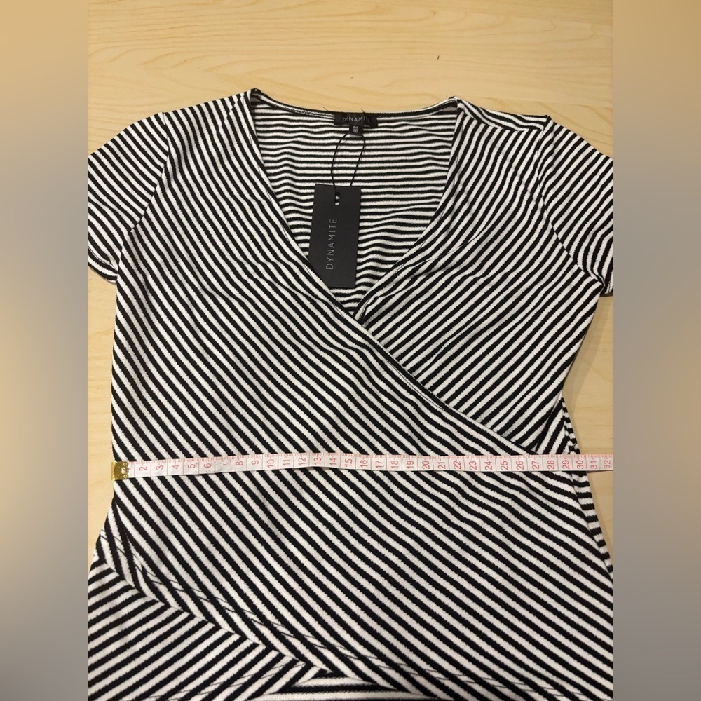 Dynamite Monochrome Striped Top (S) - Picture 6 of 8
